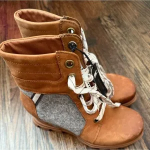 NWT Sorel Women's Joan of Arctic Wedge III Lexie Boot