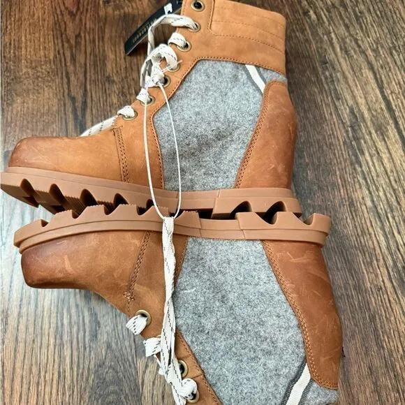NWT Sorel Women's Joan of Arctic Wedge III Lexie Boot