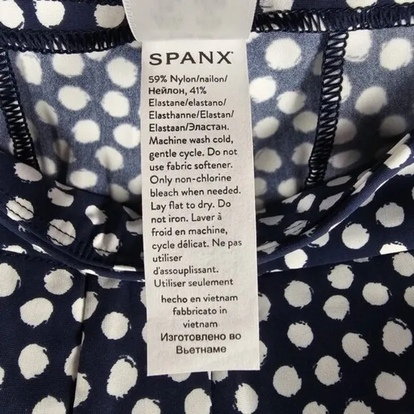 NWT SPANX Sunshine Shorts, 10” Pull On Bermuda Navy Painted Dot 50214R LARGE