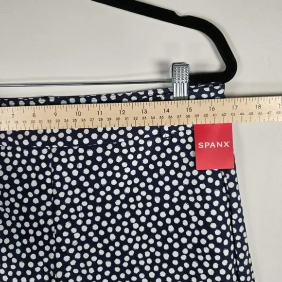 NWT SPANX Sunshine Shorts, 10” Pull On Bermuda Navy Painted Dot 50214R LARGE