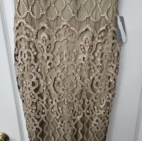 NWT Tadashi Shoji Women's Natural Sequin Lace Body-Con Cocktail Dress SZ4