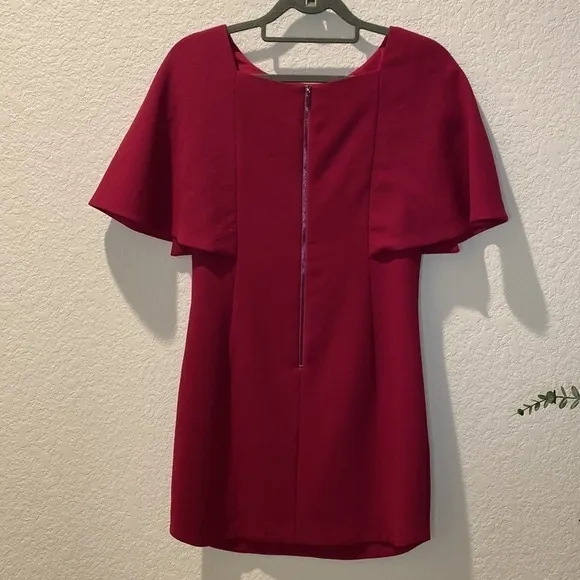 NWT - Trina Turk Madame Butterfly Cape Sleeve Crepe Dress - Size 2
