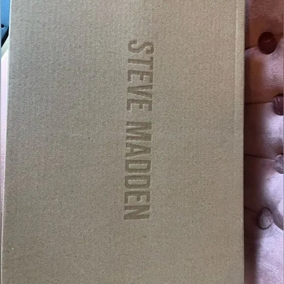 NWT STEVE MADDEN CHIPPY PLATFORM WEDGE SANDAL
