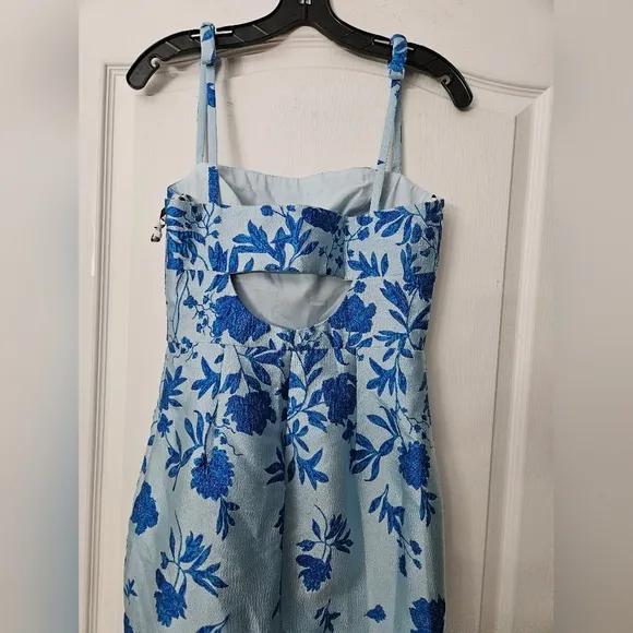 NWY monique lhuilier 1900sd Blue Floral Midi Dress SZ 4