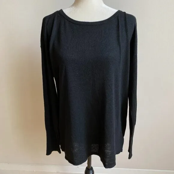 Nydj BNWT Black Boat Neck Sweater Buttons