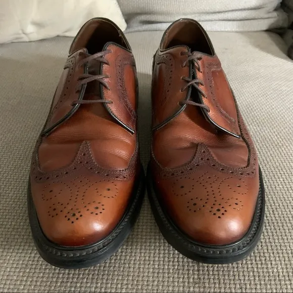 O' Sullivan Men's 9 Vintage Brown Brogue Leather Wingtip Dress Shoes Derby