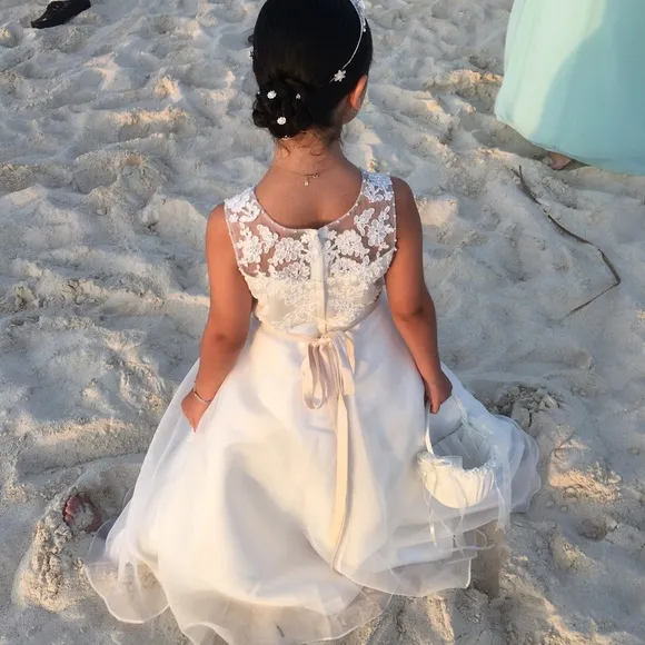 Off white communion/flower girl size 7 dress.