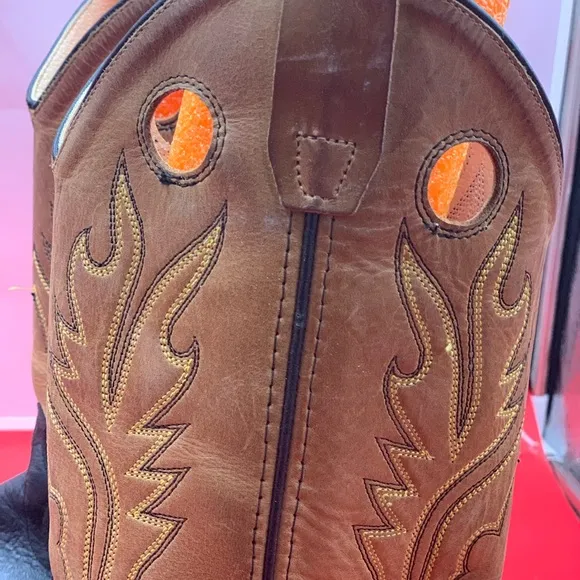 Old west two-tone, cowboy boots