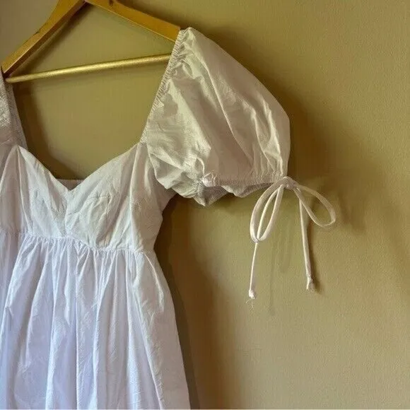 Olivaceous Lola Babydoll Dress in white size Medium