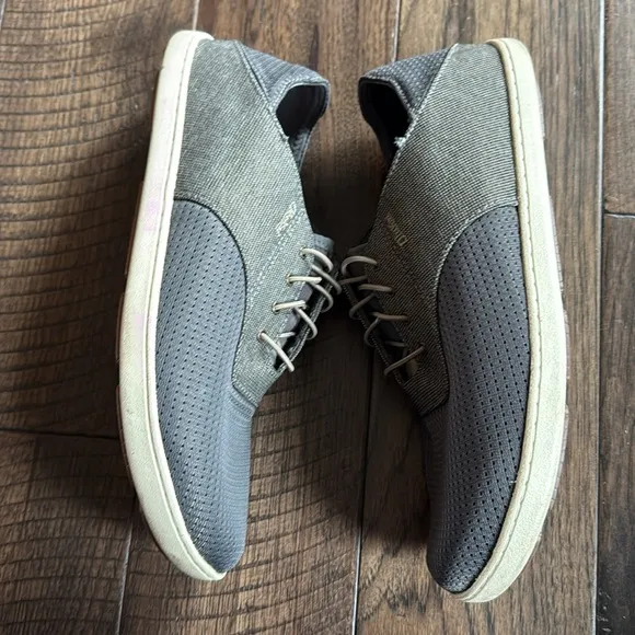 Olukai EUC Mens Shoes Nohea Moku Gray Slip On Size 9.5