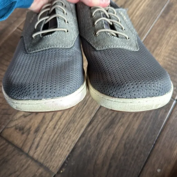 Olukai EUC Mens Shoes Nohea Moku Gray Slip On Size 9.5