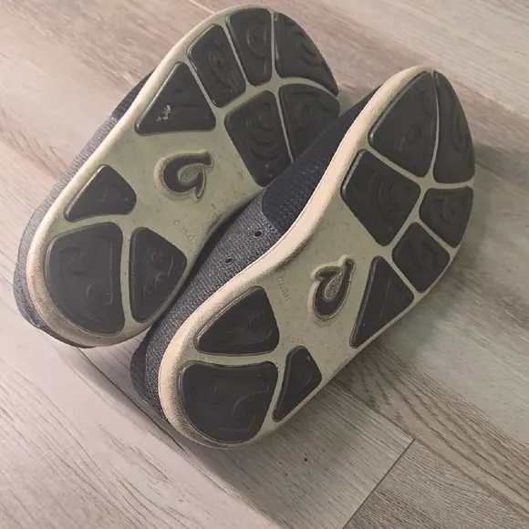 Olukai Men's Black Casual Shoes