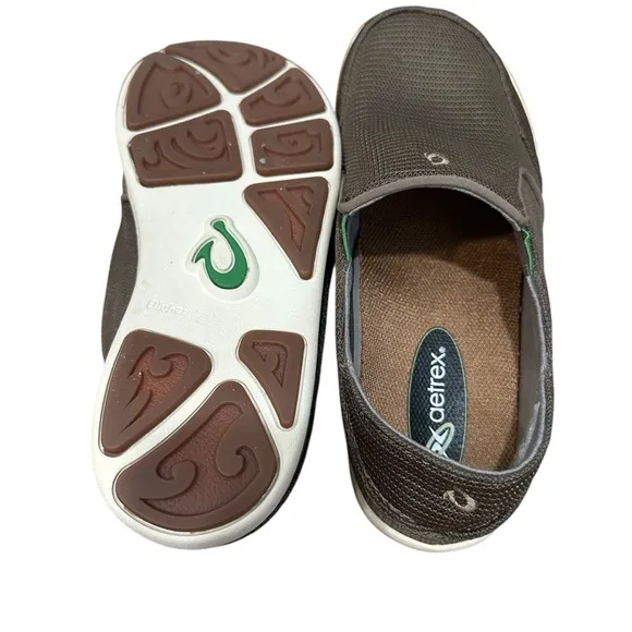 OluKai men's size 8 Nohea Mesh mustang brown loafers/boat shoes, slip on