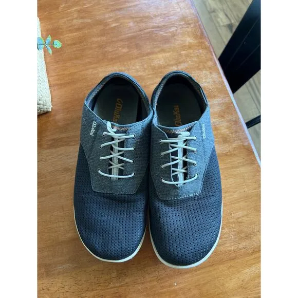 Olukai mens size 8.5 men’s boat shoes slip on shoes