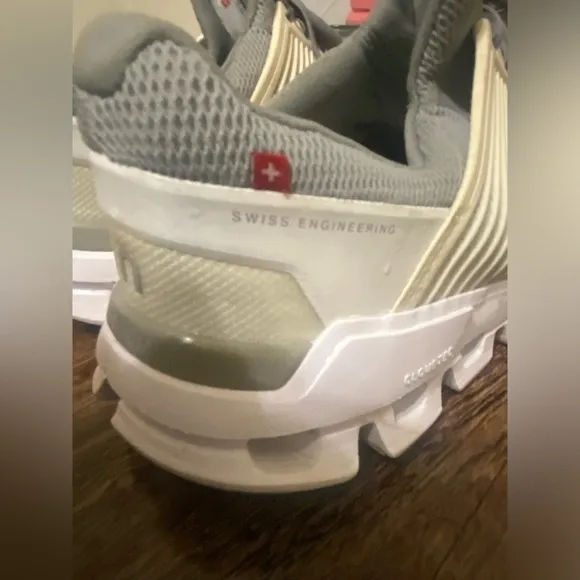 ON Cloudswift Women's Running Shoes - Gray and White
