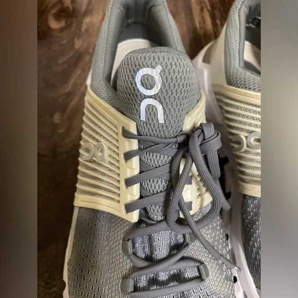 ON Cloudswift Women's Running Shoes - Gray and White