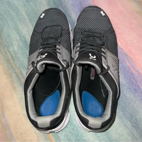On Running Cloudswift Men’s shoes size 10 Shark/Shadow