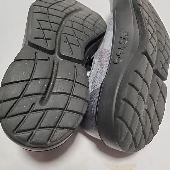 Oofos OOMG Eeze Limited Shoes Camo  Gray Slip On Huali Women Recovery Size 6.5