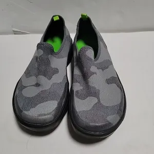 Oofos OOMG Eeze Limited Shoes Camo  Gray Slip On Huali Women Recovery Size 6.5