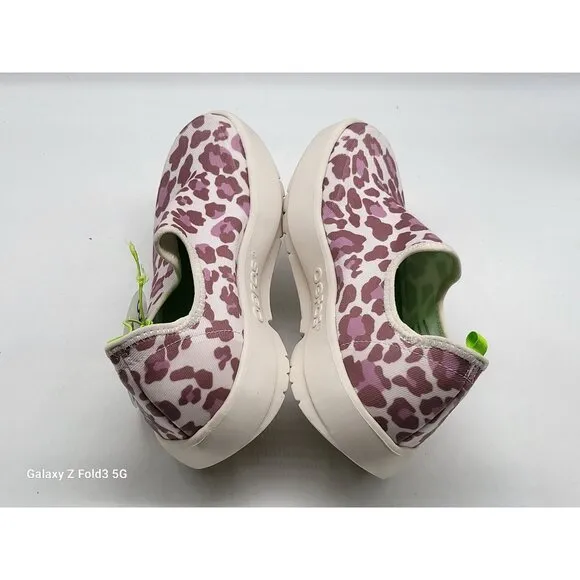 OOFOS OOMG Eezee Womens Rose Leopard Oofoam Slip On Shoes Sneakers Wom 6 EU37 5