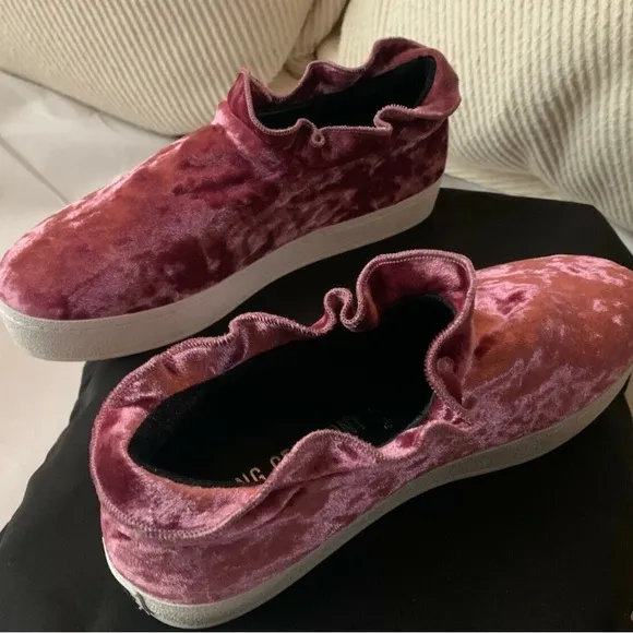 OPENING CEREMONY FIFI VELVET SHOES 5.5