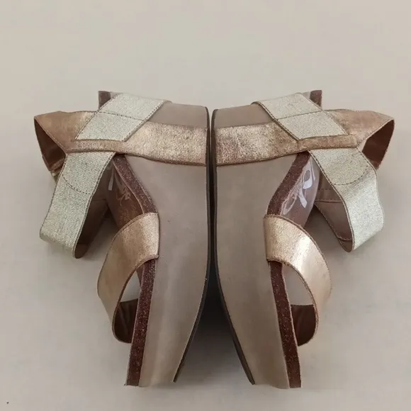 OTBT BNWOB Leather Bushnell Platform Wedge Sandals in Gold Boho Festival
