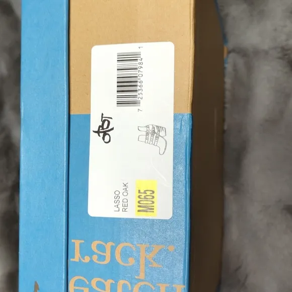 OTBT Lasso leather boots with box - never worn. Made with quality leather