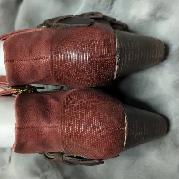 OTBT Lasso leather boots with box - never worn. Made with quality leather