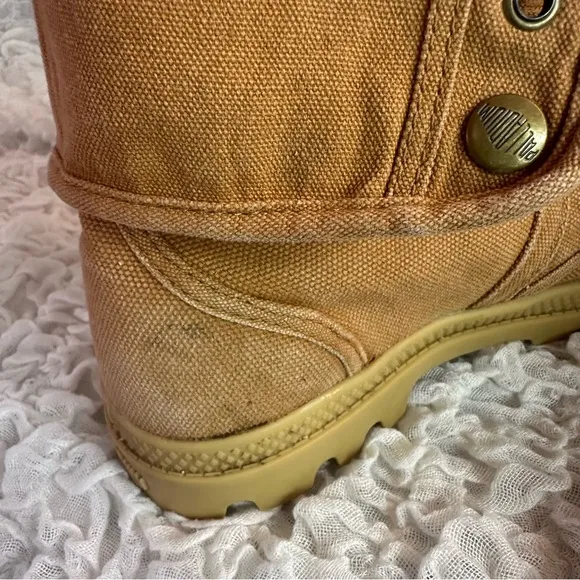 Palladium Boots In Color Peru Archive Size 9.5