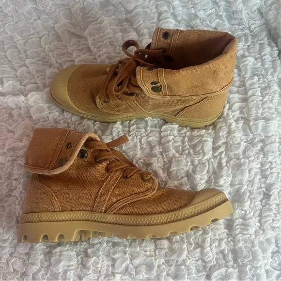 Palladium Boots In Color Peru Archive Size 9.5