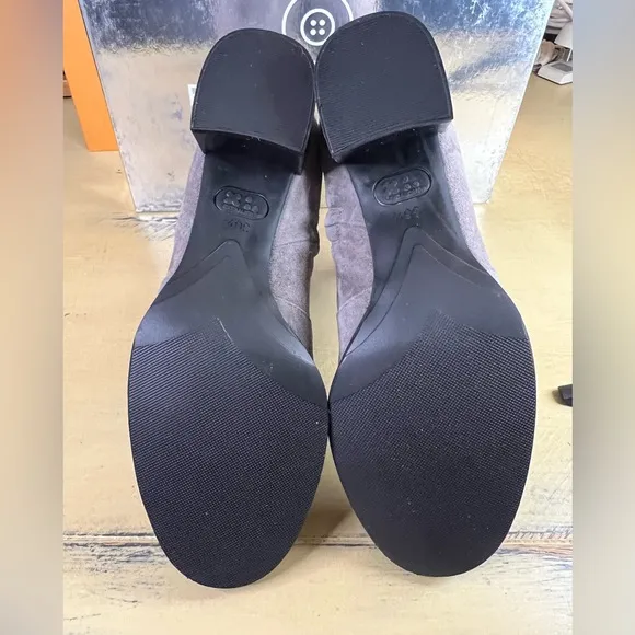 Pas De Rouge Grapho Gray Suede Boots