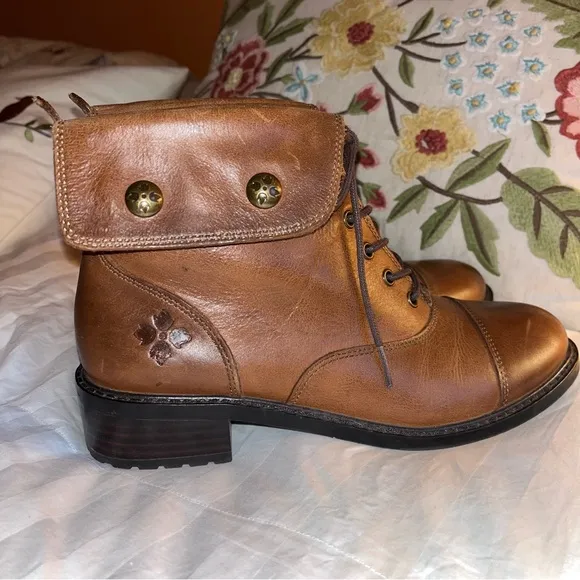Patricia Nash Lia Leather Lace Up Fold Over Combat Ankle Boots