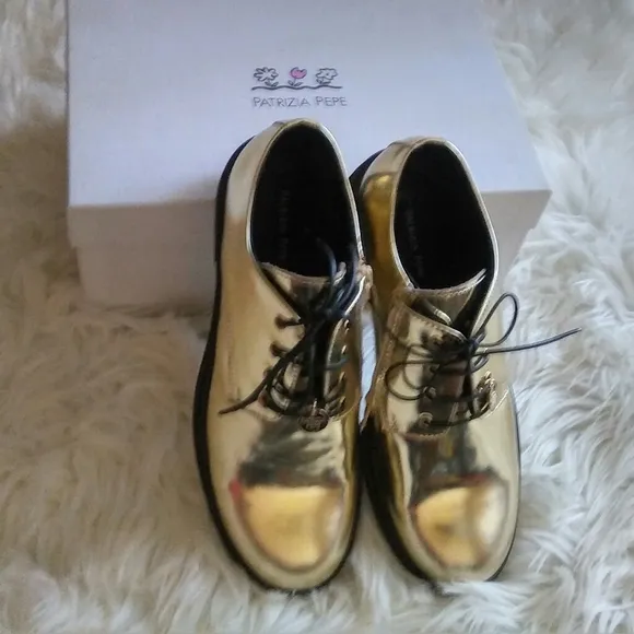 Patrizia Pepe Oxford Girls Gold Leather Derby Shoe