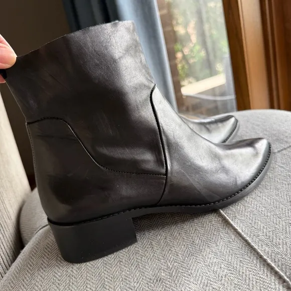 Paul Green Black Leather Ankle Boots