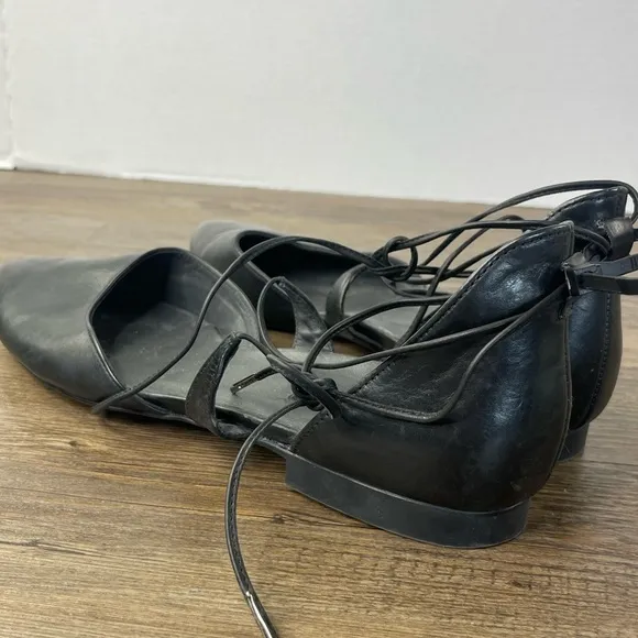 Paul Green Women’s Ballet Lace Up Black Leather Pointed Toe Flats, size 7.5