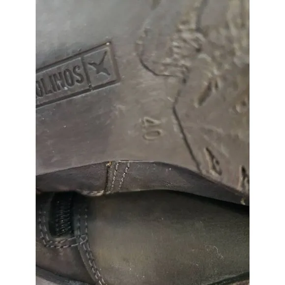 Pikolinos black and brown side zip leather boots. Size 40(9).