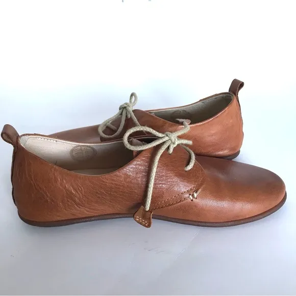 Pikolinos Calabria Lace Up Flats (5.5/6)