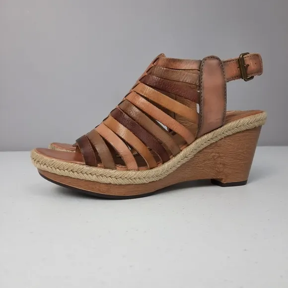 Pikolinos Gomera Brown and Tan Leather Wedge Sandals size 41