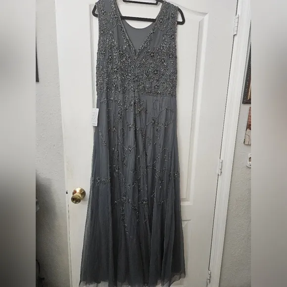 Pisarro Nights Beaded Mesh Gown SZ 14 NEW Grey Silver beads