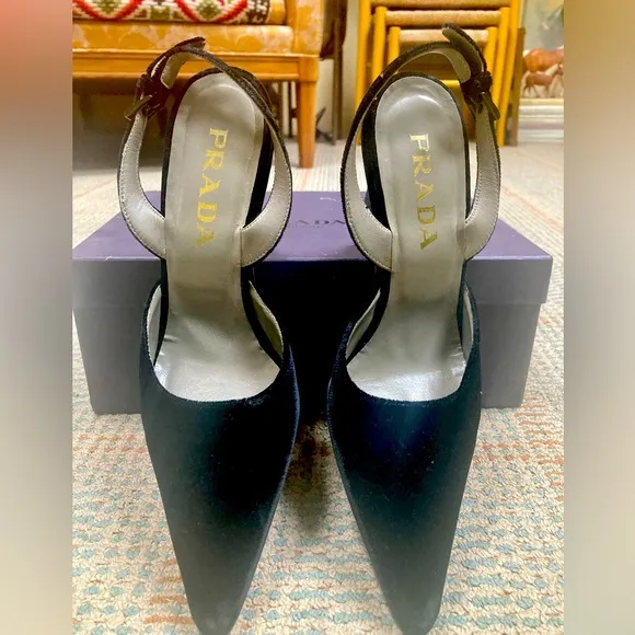 Prada Velvet Slingback Wedges 🖤 Black beauties 🖤