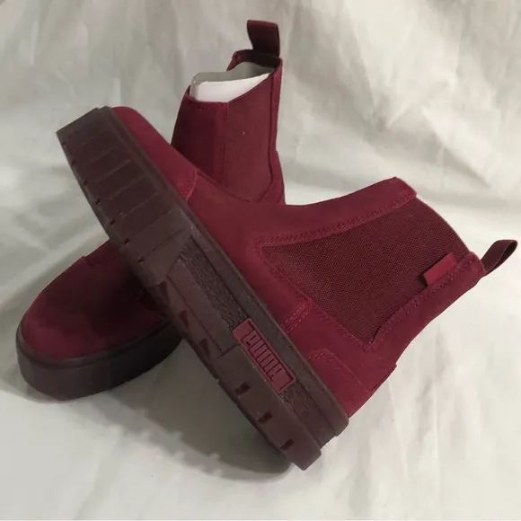 Puma ankle boots Leather Suede Mayze Chelsea Curtain Call  red Persian. Size 7