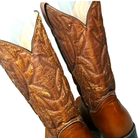 RARE Vintage Women’s Levi’s Beautiful Chocolate Leather Cowgirl Boots Size 10.5