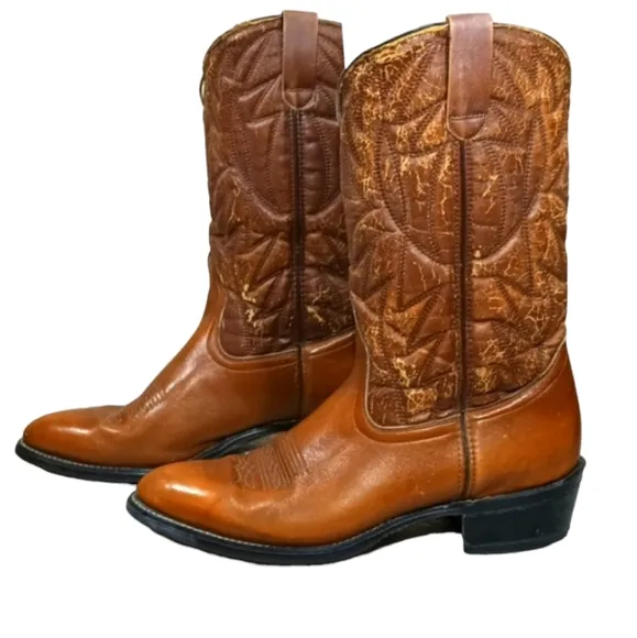 RARE Vintage Women’s Levi’s Beautiful Chocolate Leather Cowgirl Boots Size 10.5