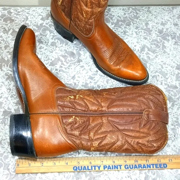 RARE Vintage Women’s Levi’s Beautiful Chocolate Leather Cowgirl Boots Size 10.5