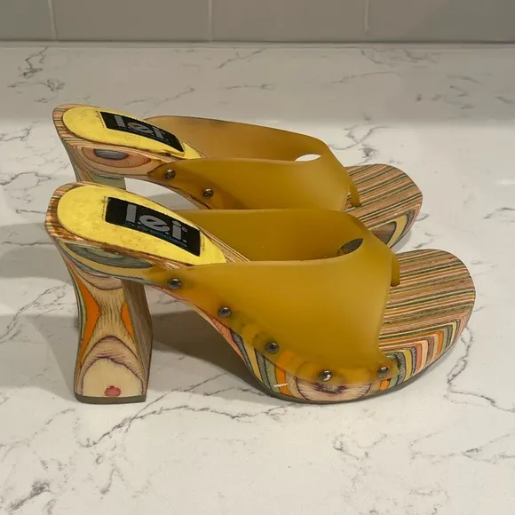 RARE Vintage Y2K Chunky l.e.i. Toe Post Psychedelic Platform Shoes US 7