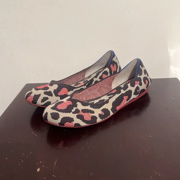 **Rare/Retired** Rothy’s Round Toe Flats in Red Cat, size 9.5