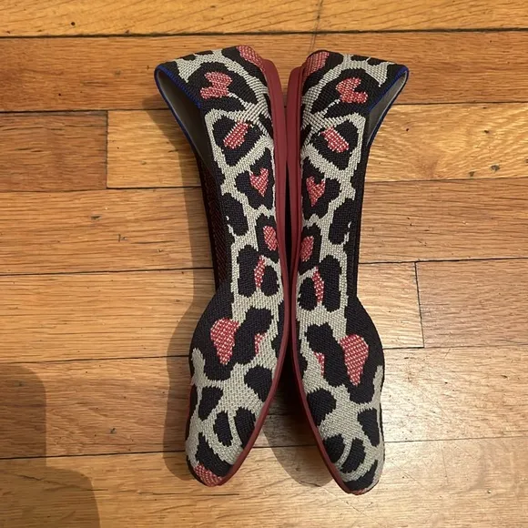 **Rare/Retired** Rothy’s Round Toe Flats in Red Cat, size 9.5
