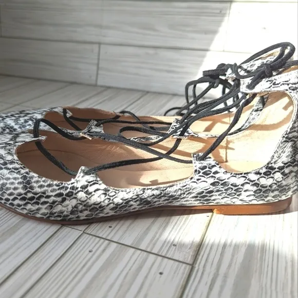 Raye Anthropologie Pointed Toe Leather Ballet Flats in White &amp; Black Python Sz 9