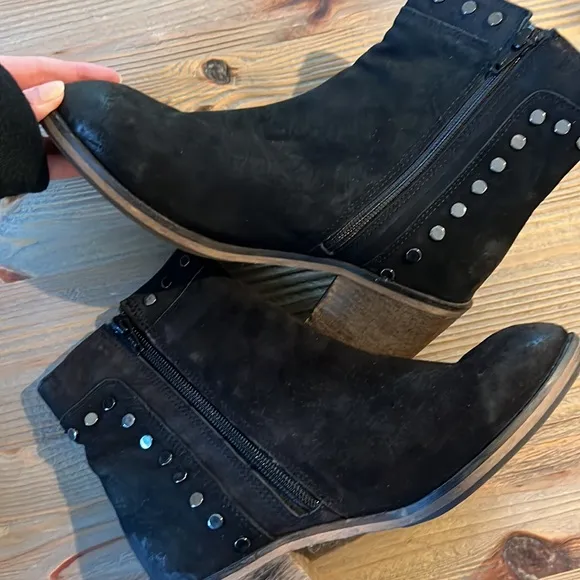 Rebels Leather Grommet Boots 6