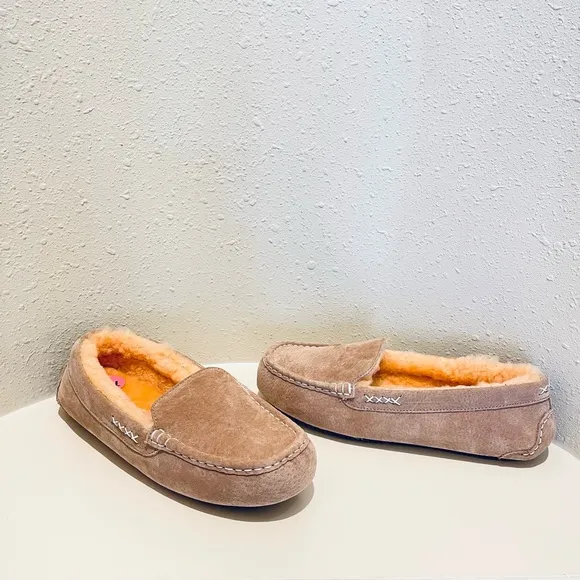 Red Wing Shoes Women’s Bella Leather Fur Moccasins Slipper Size 12 NEW